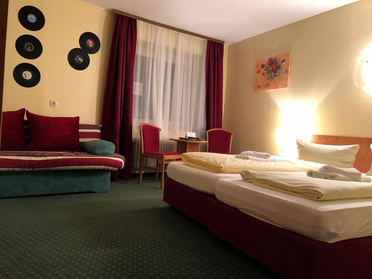 Alte Thorschenke Hotel Cochem Bagian luar foto